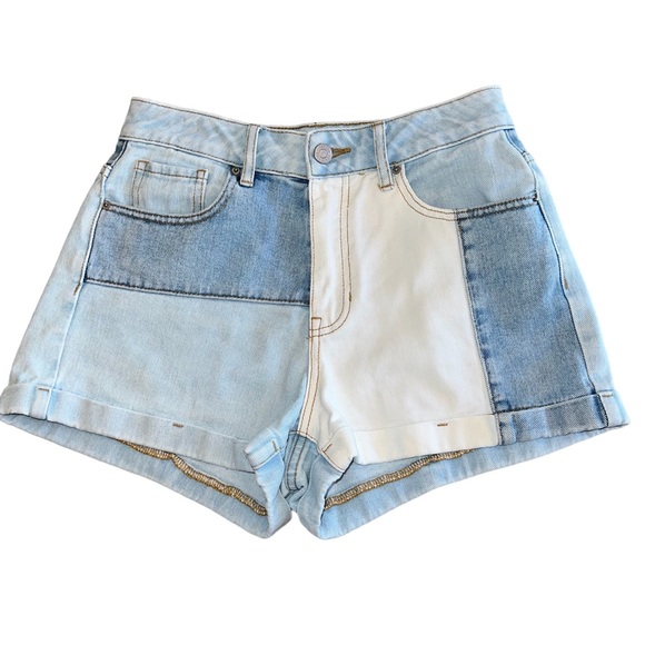 PacSun Pants - NWOT PacSun Hopper Patch Denim Mom Shorts Size 25 Cuffed Hem
